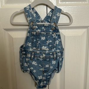Old Navy 6-12.m Jean Overall Bubble